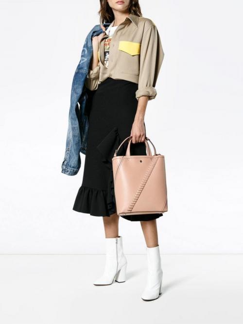 Образы для брюнеток осень-зима. Модные женские образы осень-зима 2020-2021: тенденции и фото