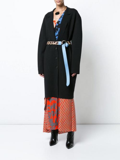 Образы для брюнеток осень-зима. Модные женские образы осень-зима 2020-2021: тенденции и фото