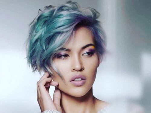 Стрижка 2019 на кудрявые волосы. Полезная привычка: 5 лучших масел для ухода за кутикулой 09 Стрижка 2019 на кудрявые волосы. Полезная привычка: 5 лучших масел для ухода за кутикулой 09