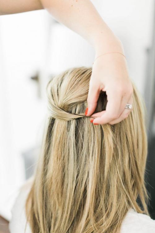 Мастер-класс по прическам своими руками. Оригинальный хвостик — простая причёска на средние волосы
