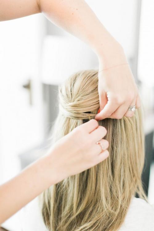 Мастер-класс по прическам своими руками. Оригинальный хвостик — простая причёска на средние волосы