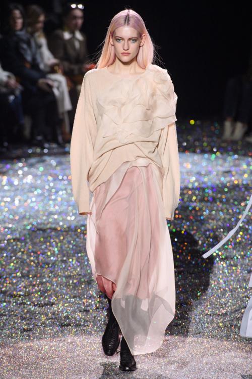 Модный гардероб осень 2019. Мода осень-зима 2020-2021: основные тенденции 24 Модный гардероб осень 2019. Мода осень-зима 2020-2021: основные тенденции 24