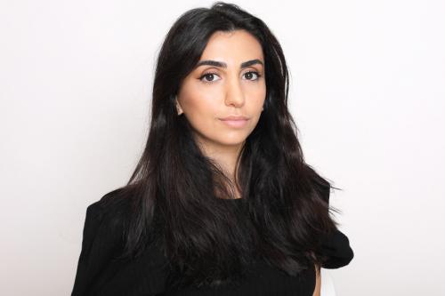 Как уложить волосы феном самой себе. Основные правила укладки волос феном 03