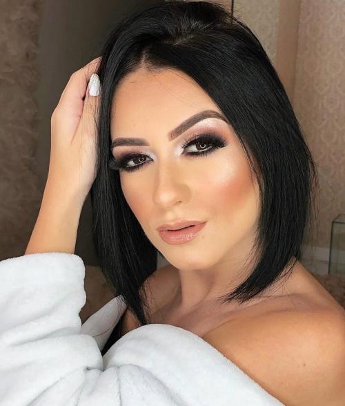 Как укладывать каре каждый день. Стрижка каре: 17 способов укладки, которые помогут каждый день выглядеть по-новому