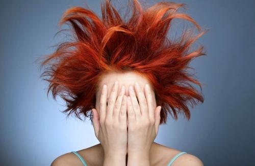 Удобные и стильные прически для подростков с большими волосами 02