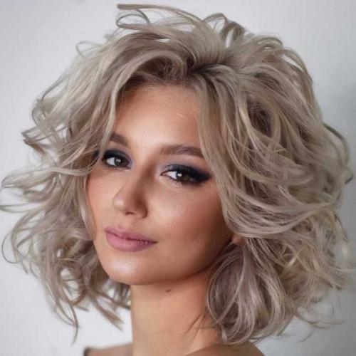 Как делать укладку феном на короткие волосы. Укладки на короткие волосы