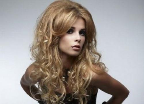 Укладка волос на плойку. Как накрутить волосы плойкой в домашних условиях 06