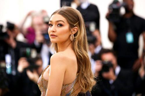 Выход из черного в натуральный русый. Как вернуть русый цвет волос