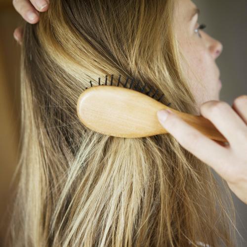 Причины выпадения волос у женщин после 30 лет. Причины выпадения волос у женщин