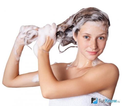 11 Способов удалить черную краску для волос. Как смыть краску с волос: декапирование 01 11 Способов удалить черную краску для волос. Как смыть краску с волос: декапирование 01