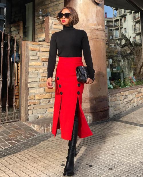 Можно ли носить красную юбку со складками с черной блузкой на формальное мероприятие. С чем носить красную юбку в 2025 году: 70+ привлекательных и ярких идей