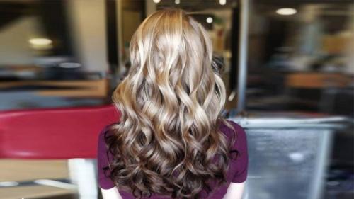 Самые модные цвета волос в 2022 г. Модные техники окрашивания волос