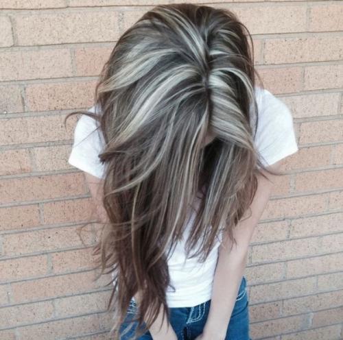 Пепельно розовое мелирование. Пепельное мелирование на темные волосы, кому подходит, как выглядит. Как сделать окрашивание в домашних условиях. Фото