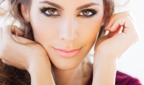 Цвет волос 2022 для карих глаз. Как понять, какой красивый цвет волос подходит к карим глазам