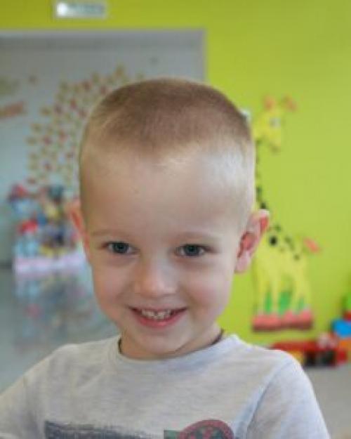 Как подстричь мальчика машинкой пошагово. Стрижки для мальчиков: выбор, виды, самостоятельное создание