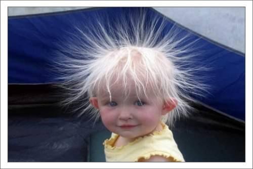 Как подстричь малыша первый раз. Первая стрижка ребенка