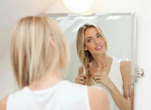 Прическа коса воздушная. Особенности и тренды прически «Водопад» 10