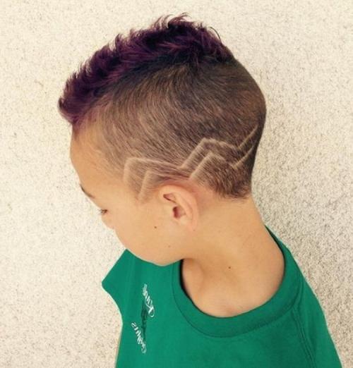 Стрижка для мальчика с рисунком молния. Идеи причесок с рисунками на голове для мальчиков