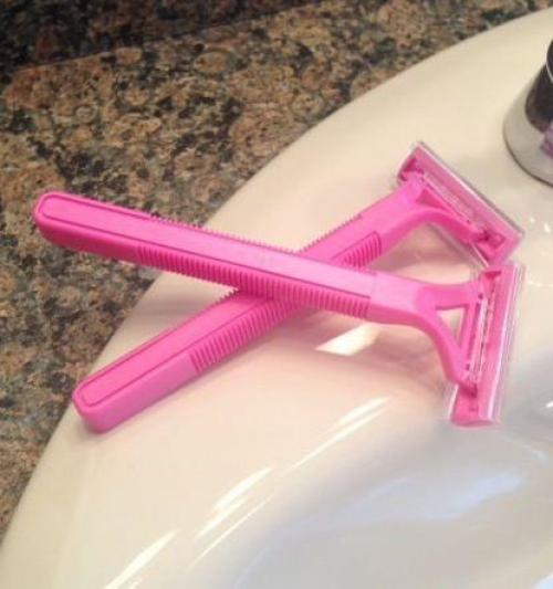 Чем хорошо брить зону бикини. Основные способы эпиляции 03