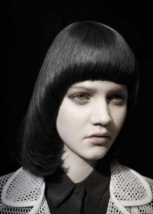 Неформальные стрижки на средние волосы. Стильные прически 07