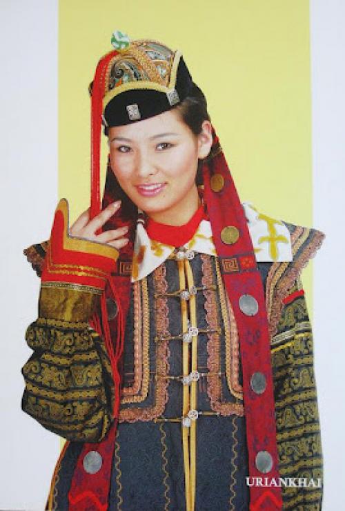 20 самых странных причесок в мире. Самые ужасные прически звезд: кто хуже? 31 20 самых странных причесок в мире. Самые ужасные прически звезд: кто хуже? 31