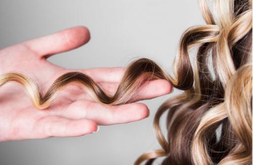 Вечерняя укладка на распущенные волосы. Прически с распущенными волосами — модные красивые идеи, оригинальные варианты причесок и обзор актуальных моделей (105 фото)