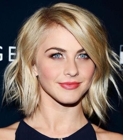 Укладка волос на средние волосы. 210 красивых причесок и укладок на среднюю длину волос 01