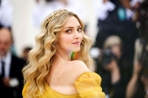 Укладка волос локоны. Локоны: 15 видов, названия и разные способы укладки