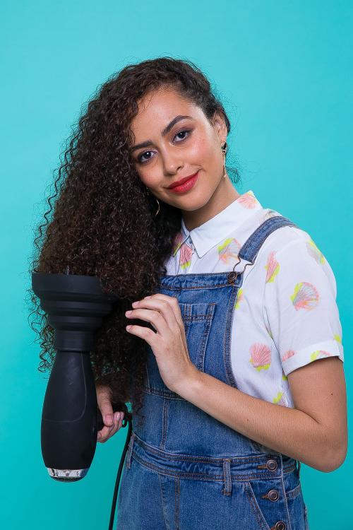 Укладка волос феном. Как правильно укладывать волосы феном: все секреты и видео