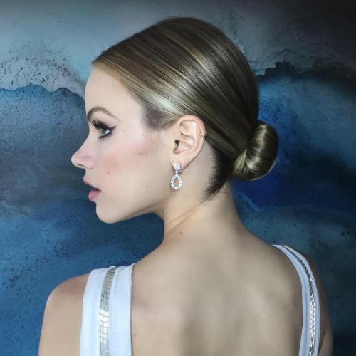 Укладка на длинные волосы. Легкие прически для длинных волос на каждый день за 5 минут