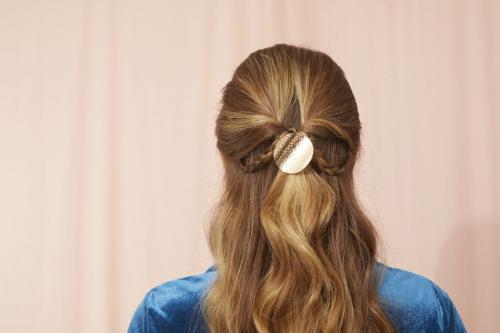 Объемная прическа на тонкие волосы. В поисках объема! Прически для тонких волос: 21 образ