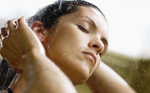 Для волос маска водка с луком. Водка, как средство для роста волос: рецепты лучших масок для волос