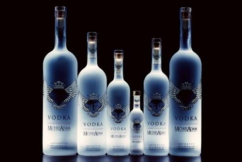 Для волос маска водка с луком. Водка, как средство для роста волос: рецепты лучших масок для волос