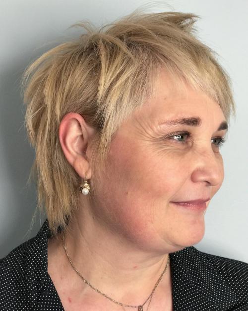 Стрижки для тонких и редких волос после 50 лет. Стрижки после 50 лет с челкой на тонкие волосы: 17 самых лучших идей