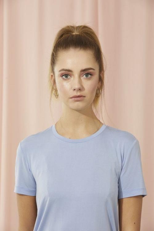 Быстрые прически на средние волосы. Простые прически на средние волосы: 75 стильных примеров