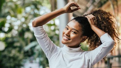 Укладка на средние волосы в домашних условиях с начесом. Прическа с начесом — пошаговый мастер-класс, как сделать стильную прическу своими руками (видео + 110 фото)