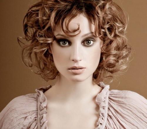 Локоны на средние волосы. Прически с локонами для волос средней длины 20 Локоны на средние волосы. Прически с локонами для волос средней длины 20