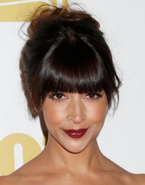 Прически на средние волосы с челкой на каждый день. Прически на средние волосы с челкой – фото