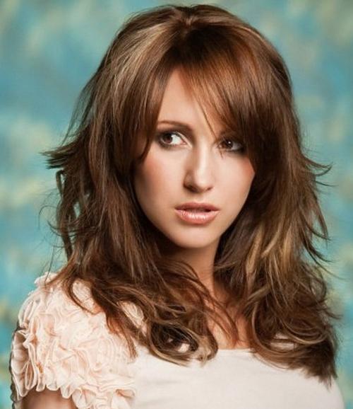 Прически на средние волосы с челкой на каждый день. Прически на средние волосы с челкой – фото