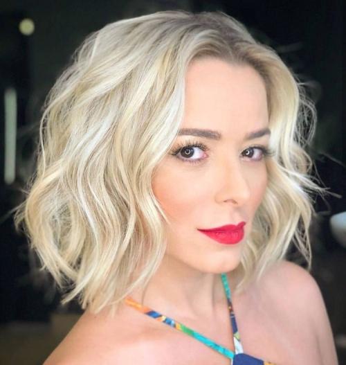 Как накрутить короткие волосы в домашних условиях. Локоны на короткие волосы