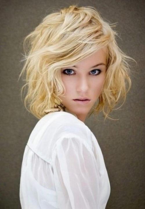 Прически на тонкие волосы средней длины. Какую выбрать стрижку по возрасту 30