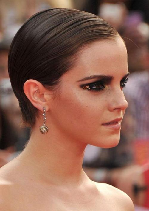 Как уложить волосы без средств. Роскошная укладка за 10 минут без вреда для волос: лайфхак от стилиста