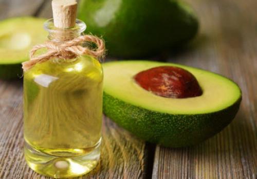 Масло от ломкости волос. ТОП-7 масел для сухих поврежденных волос