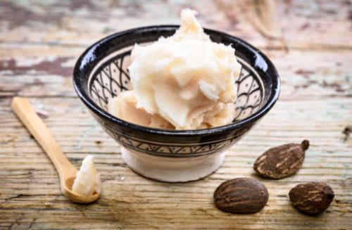 Масло от ломкости волос. ТОП-7 масел для сухих поврежденных волос