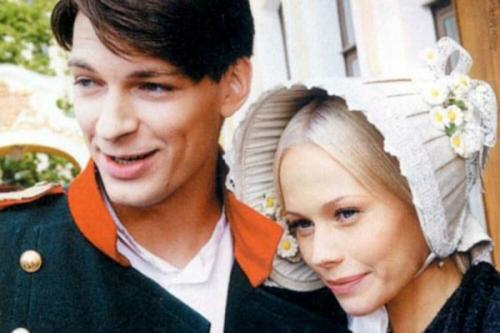 Елена Корикова муж. 11 мужчин красавицы — Елены Кориковой, ее сегодняшняя жизнь и как выглядит взрослый сын Арсений