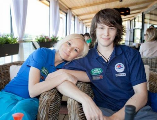 Елена Корикова муж. 11 мужчин красавицы — Елены Кориковой, ее сегодняшняя жизнь и как выглядит взрослый сын Арсений