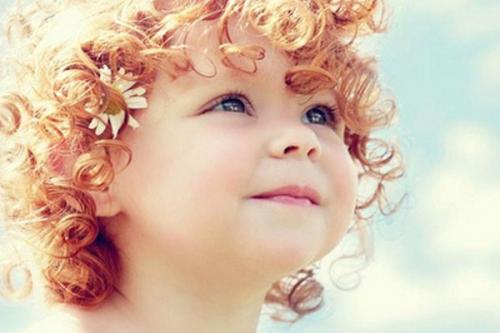 Прически для малышей 3 года. Красивые прически для девочек 3 лет. Детские прически для девочек 3 лет