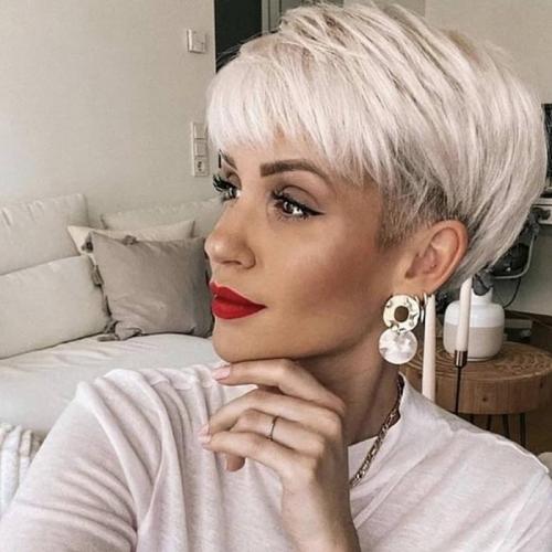 Короткие женские стрижки с удлинением сзади. Варианты стрижки боб для коротких волос: фото