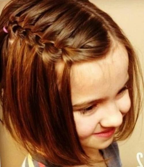 Прически для малышей 2 года на короткие волосы. Косичка-выручалочка