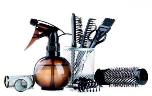 Как подстричь волосы дома женщине. Как ровно самостоятельно подстричь волосы. Пошаговая инструкция в домашних условиях